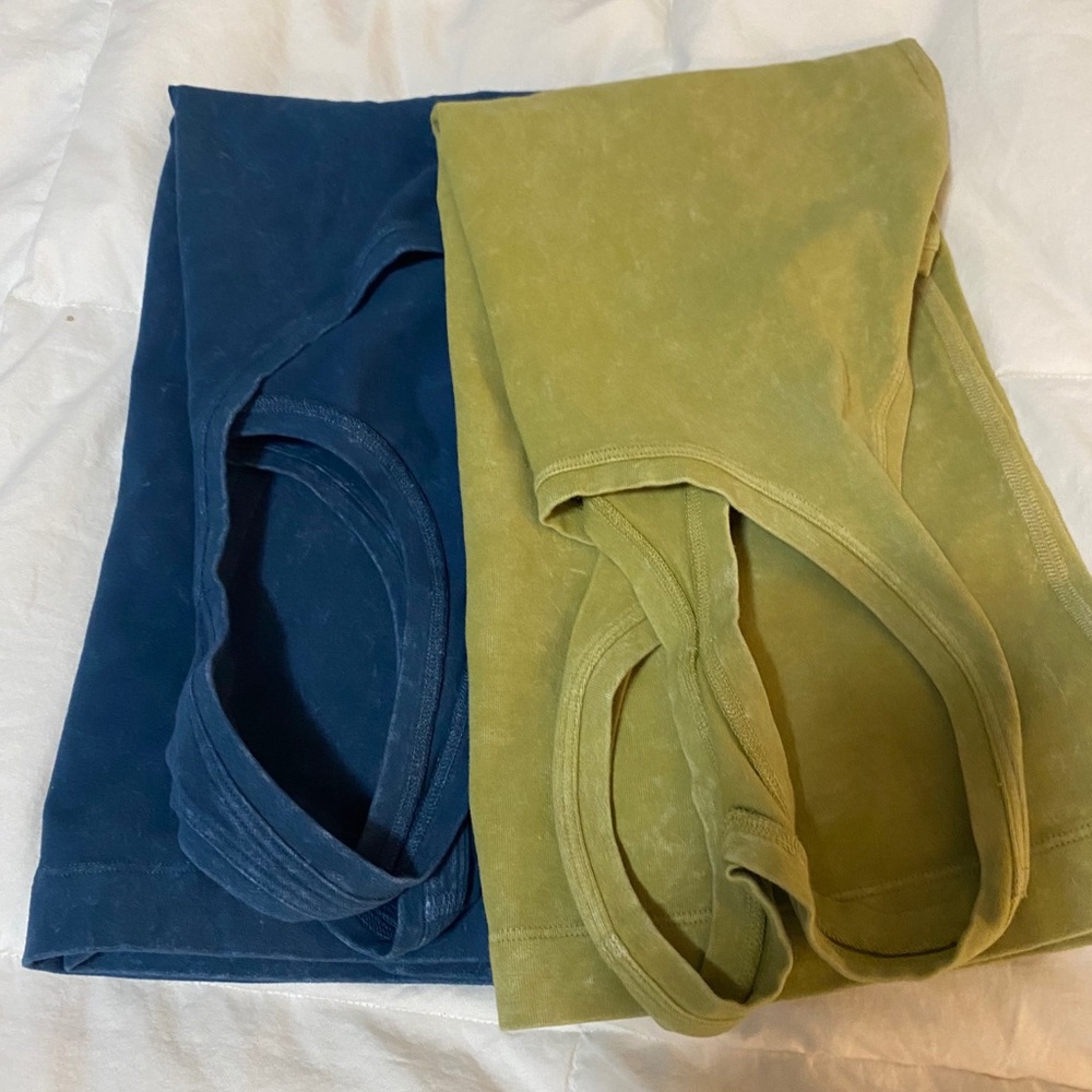 *BUNDLE* of 2 lulu tanks!!!